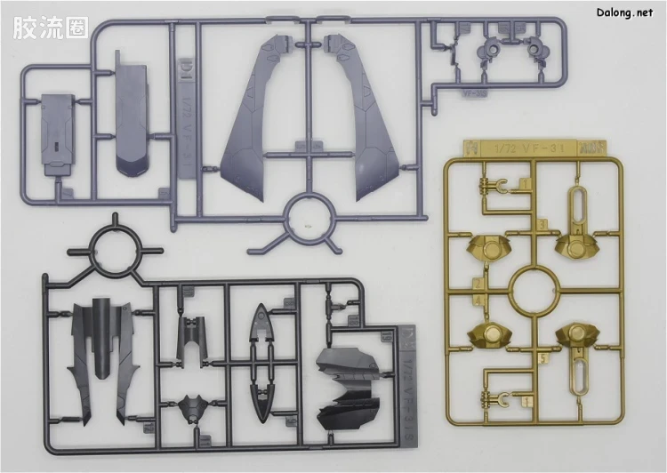 万代超时空要塞系列拼装模型 1比72 VF-31S 齐格弗里德(阿拉德机) - 图片